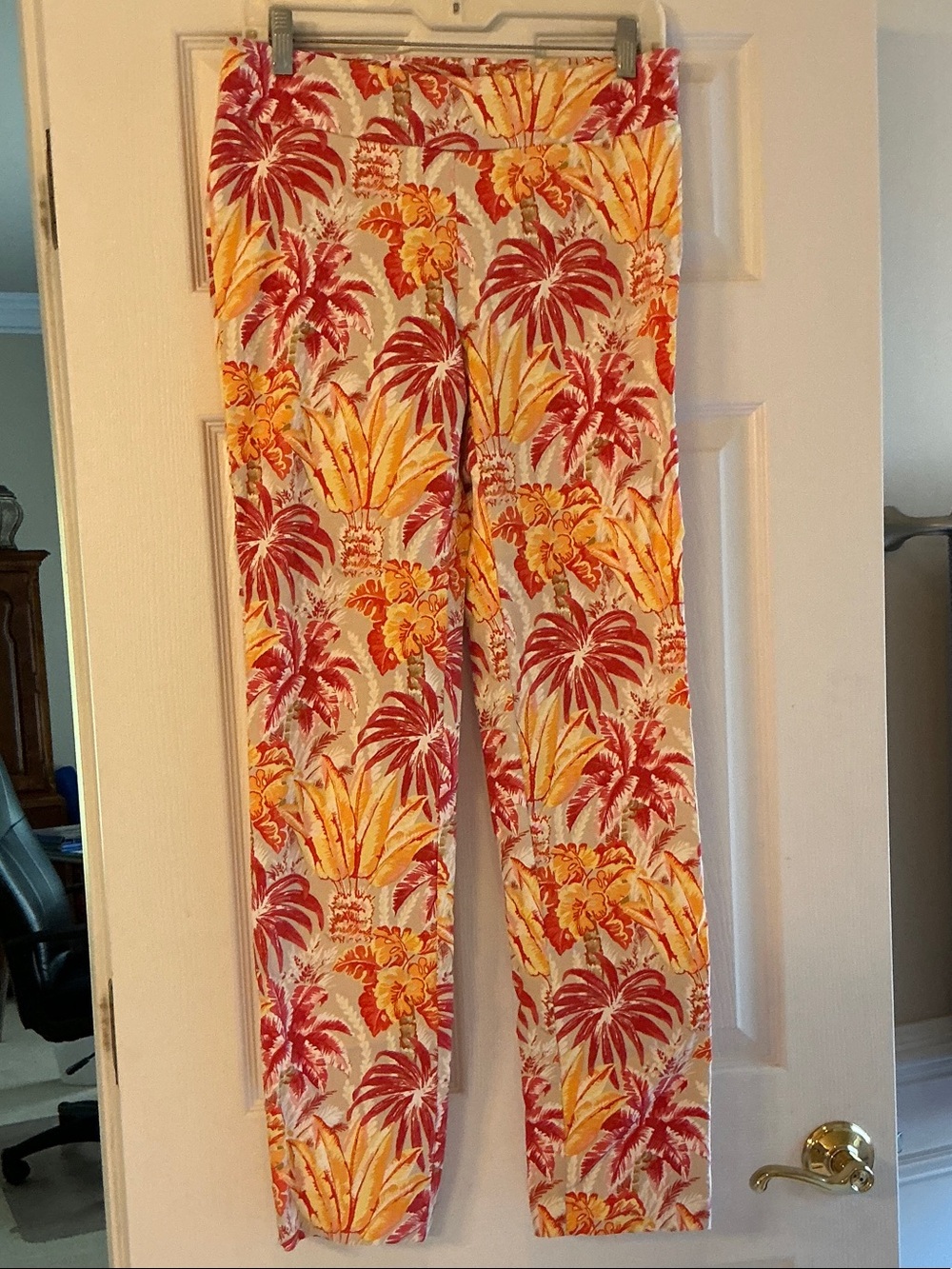 Tropical Print Skinny Pull-On Pants in Red & Yellow
